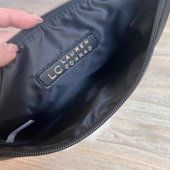 Lauren Conrad Pouch Wristlet Llama - Picture 3 of 3